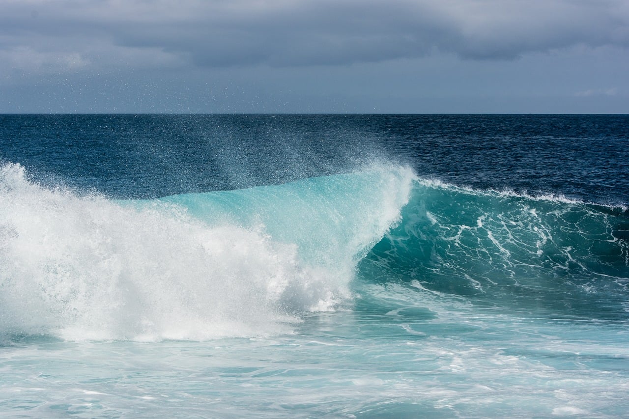 ocean waves shore ocean waves shore
